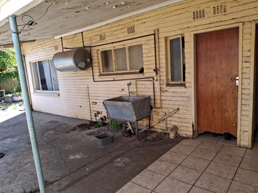 4 Bedroom Property for Sale in Oos Einde North West